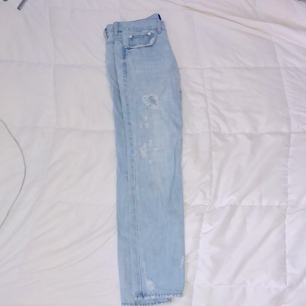 PACSUN DISTRESSED JEANS 32X30